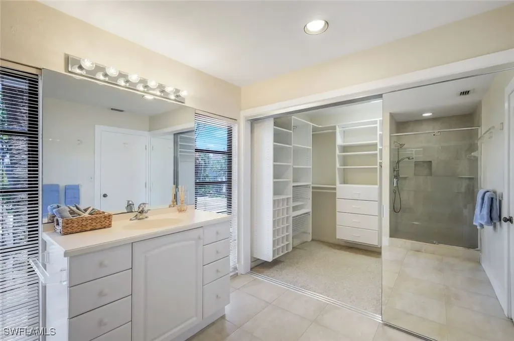 1043 Blue Heron Drive Sanibel FL 33957