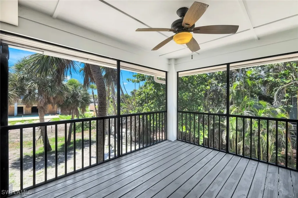 1043 Blue Heron Drive Sanibel FL 33957