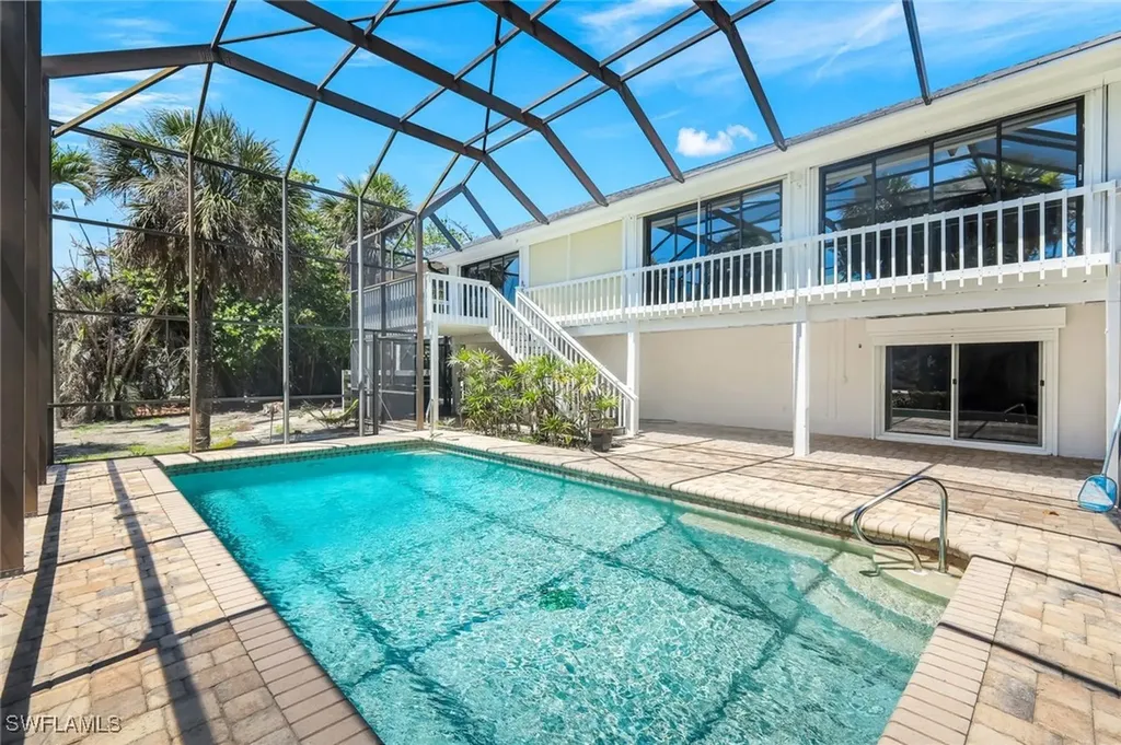 1043 Blue Heron Drive Sanibel FL 33957