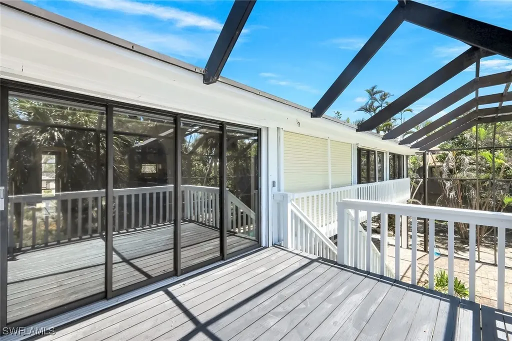1043 Blue Heron Drive Sanibel FL 33957