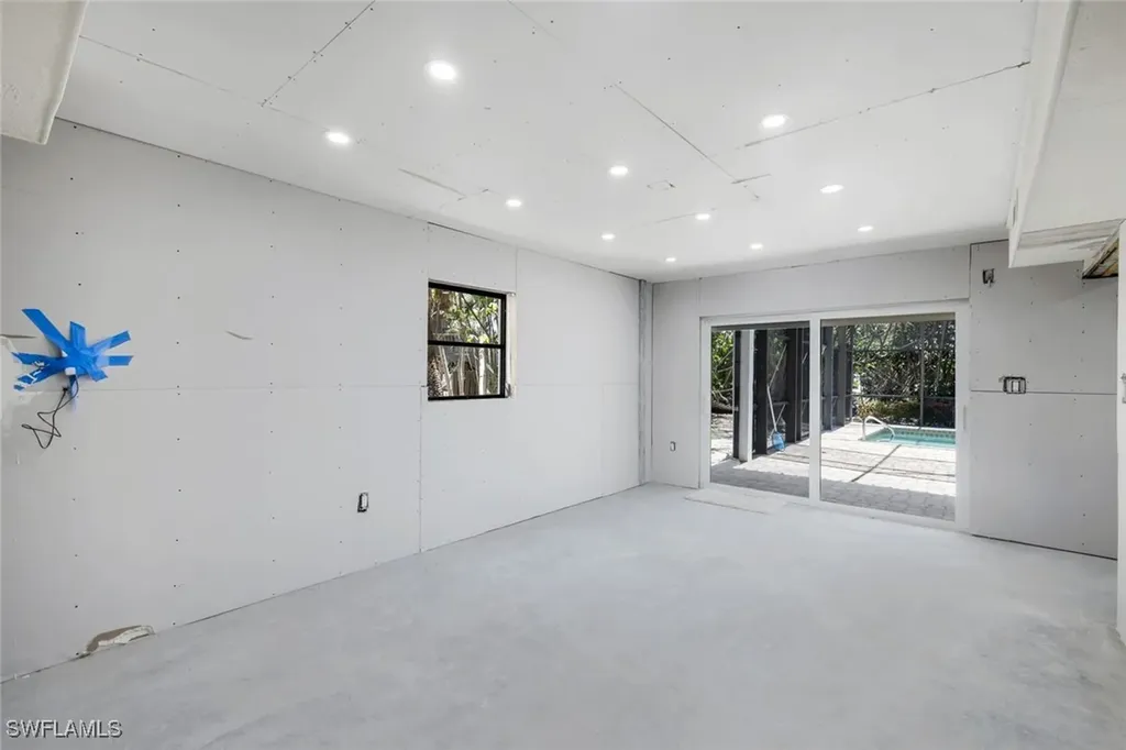 1043 Blue Heron Drive Sanibel FL 33957