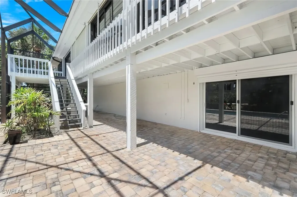 1043 Blue Heron Drive Sanibel FL 33957