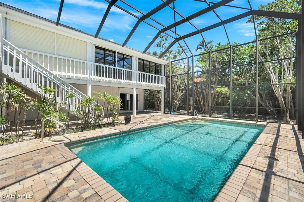 1043 Blue Heron Drive Sanibel FL 33957