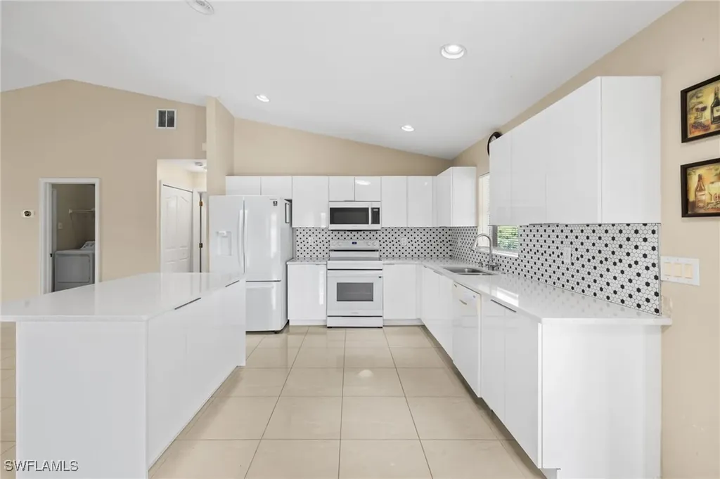 3206 8th Street SW Lehigh Acres FL 33976
