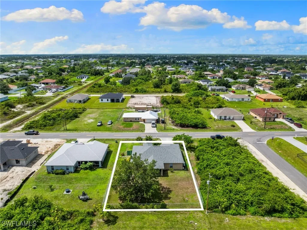 3206 8th Street SW Lehigh Acres FL 33976