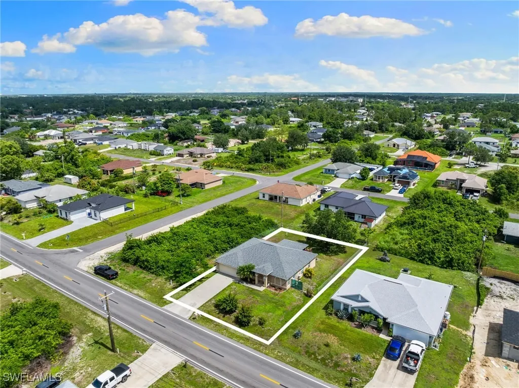 3206 8th Street SW Lehigh Acres FL 33976