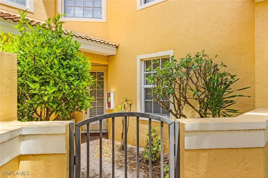 20240 Burnside Place Estero FL 33928
