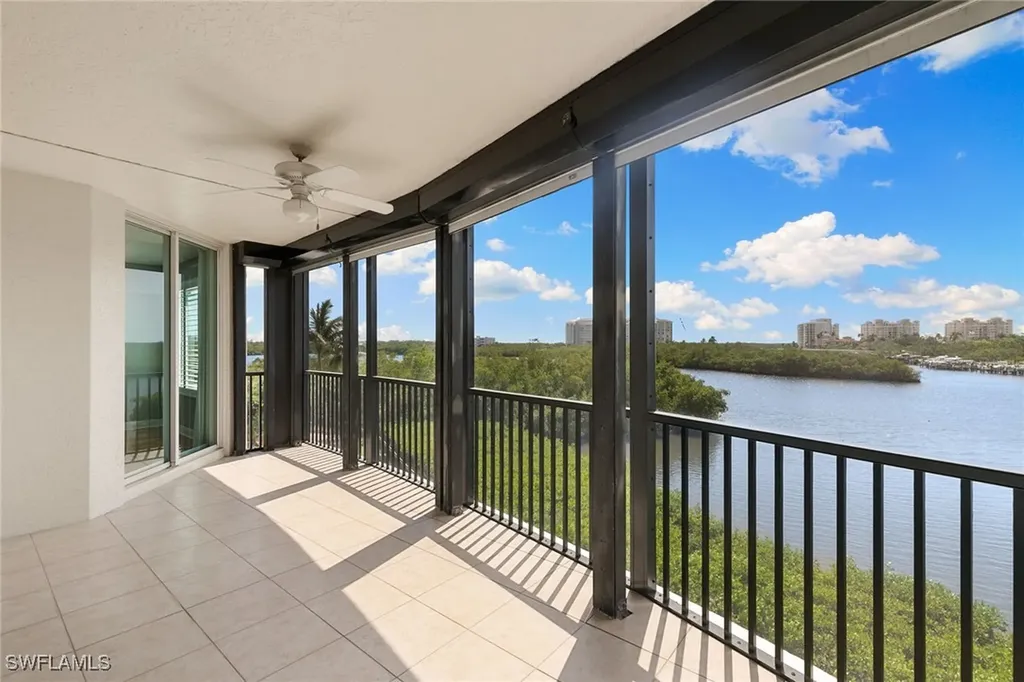 420 Cove Tower Drive Naples FL 34110