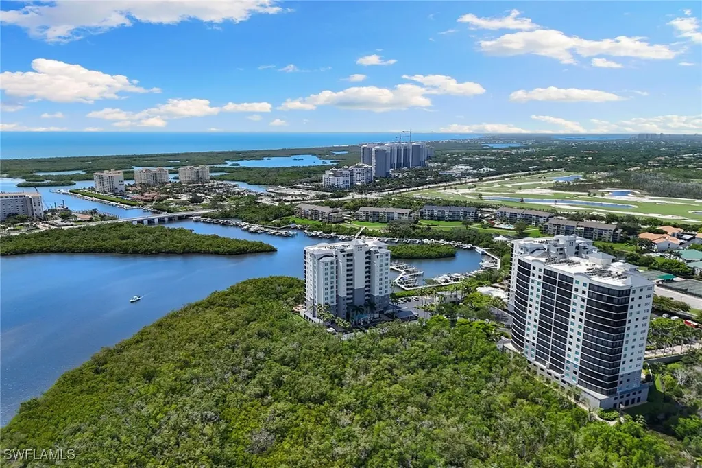420 Cove Tower Drive Naples FL 34110