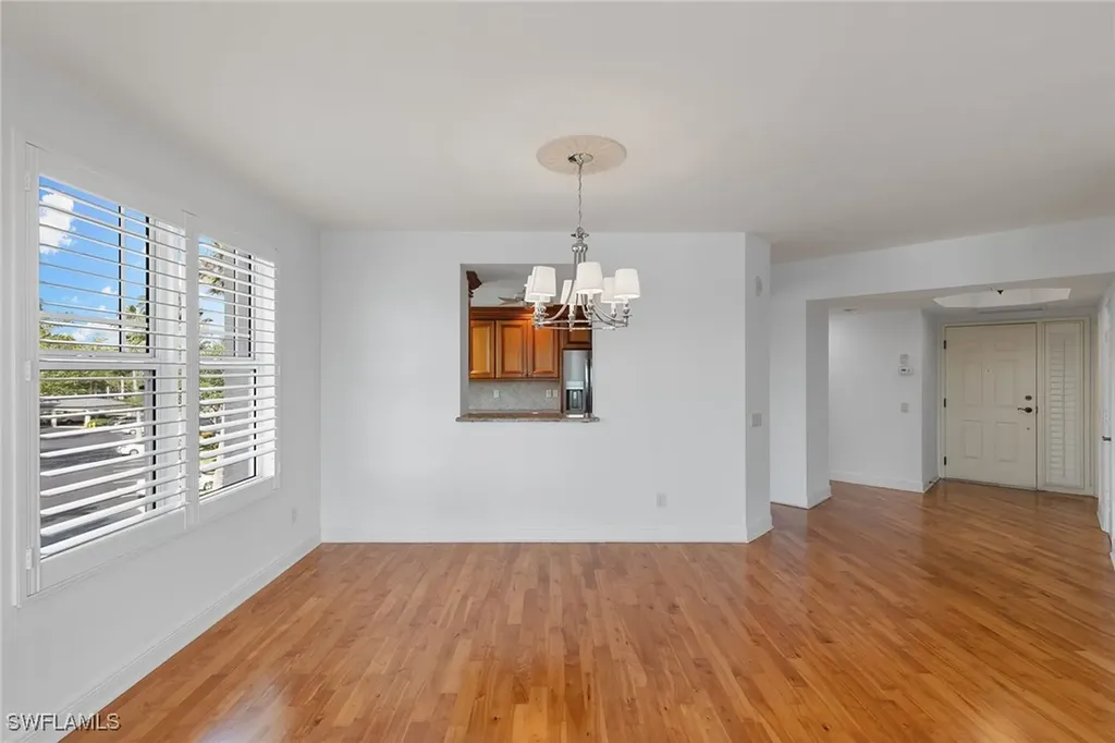 420 Cove Tower Drive Naples FL 34110
