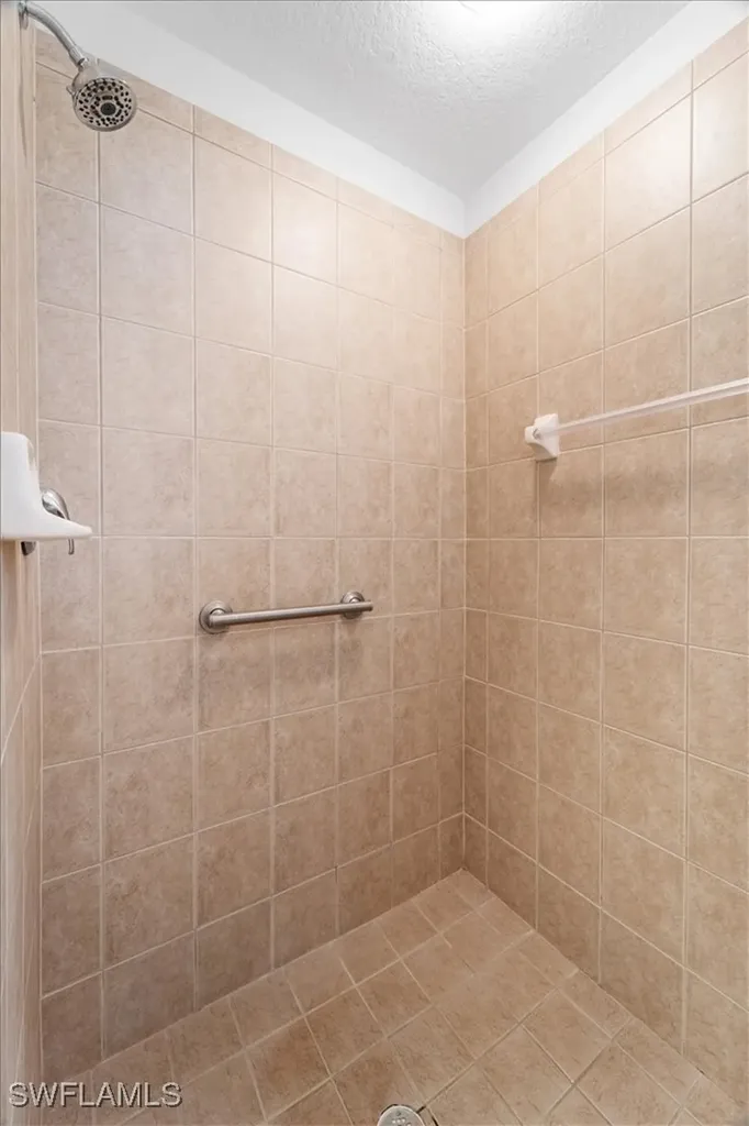 10044 Heather Lane Naples FL 34119