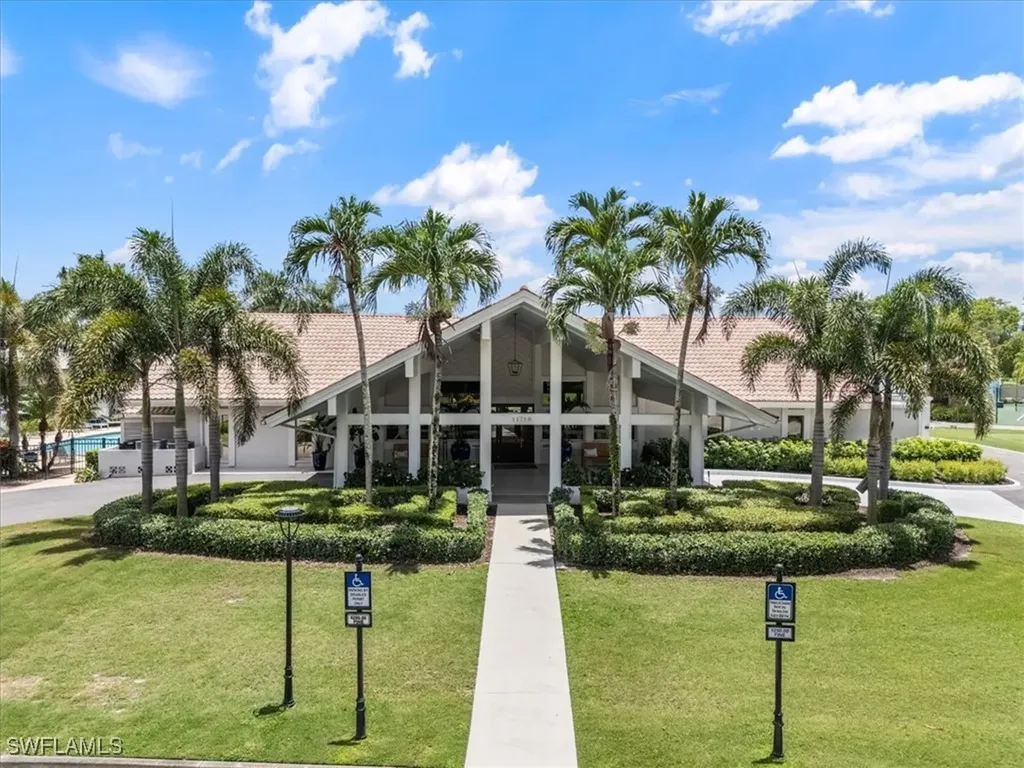 10044 Heather Lane Naples FL 34119