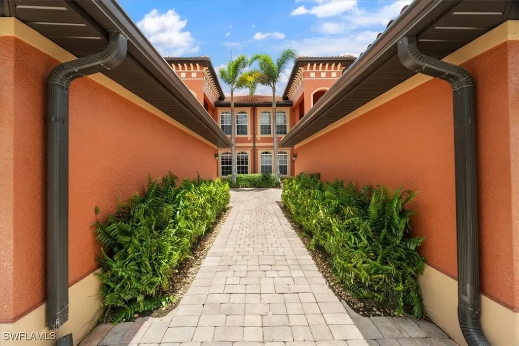 10044 Heather Lane Naples FL 34119