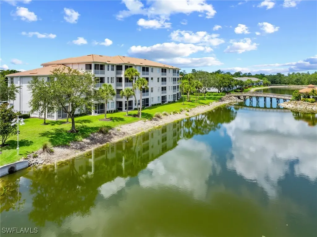 Naples FL, 7625 Arbor Lakes Court, Unit 315