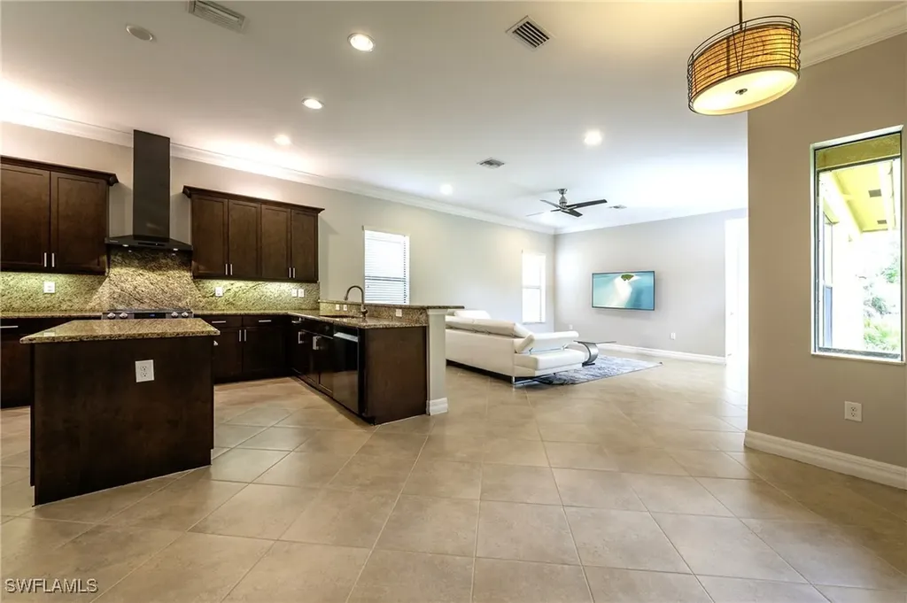 3876 Gibralter Drive Naples FL 34119