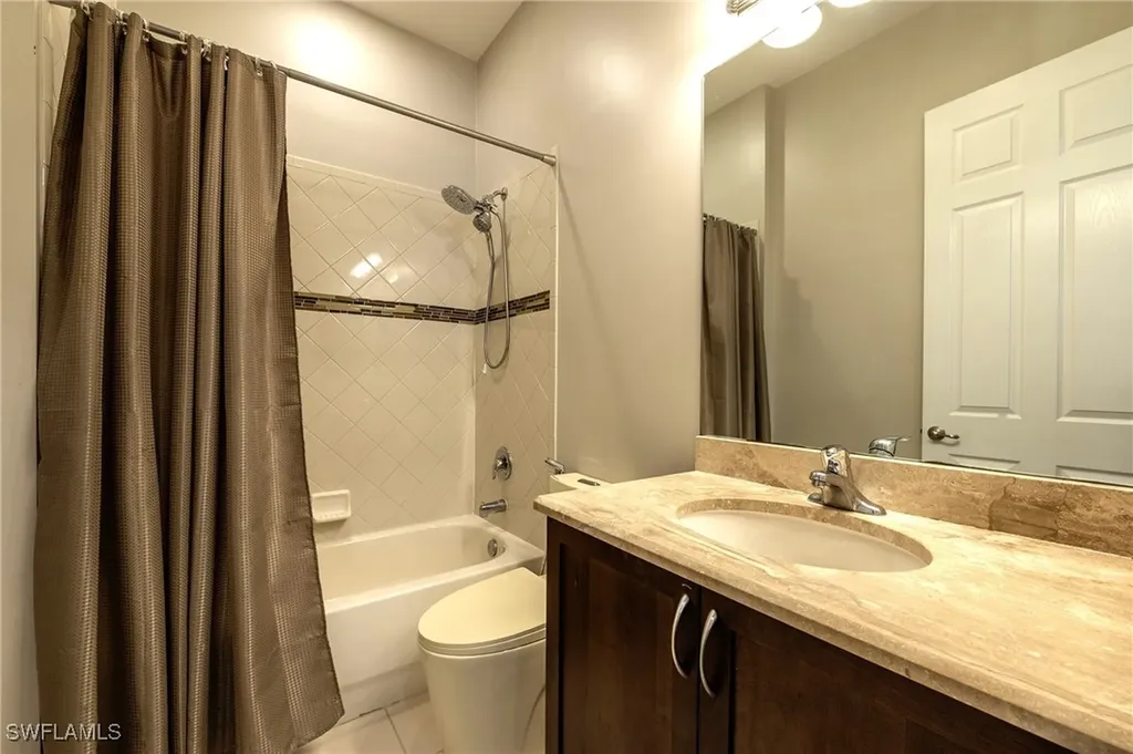 3876 Gibralter Drive Naples FL 34119