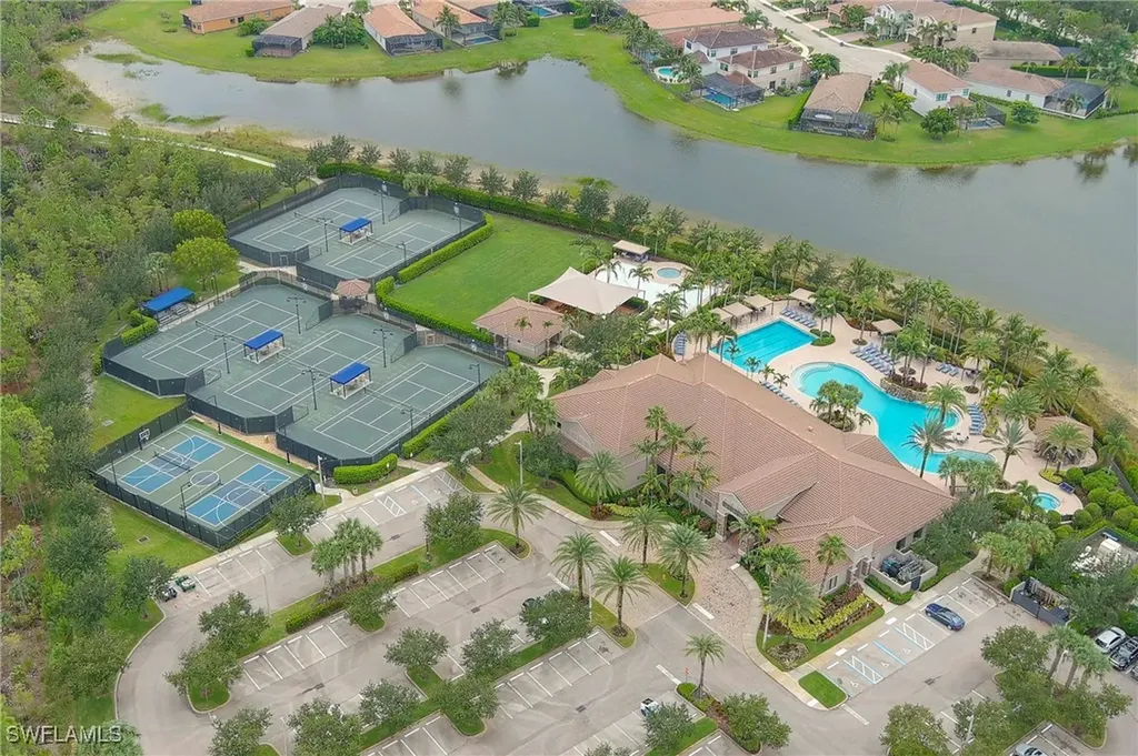 3876 Gibralter Drive Naples FL 34119