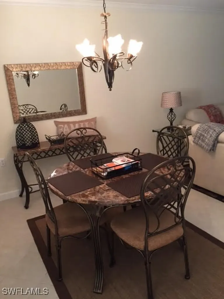 3025 Driftwood Way Naples FL 34109