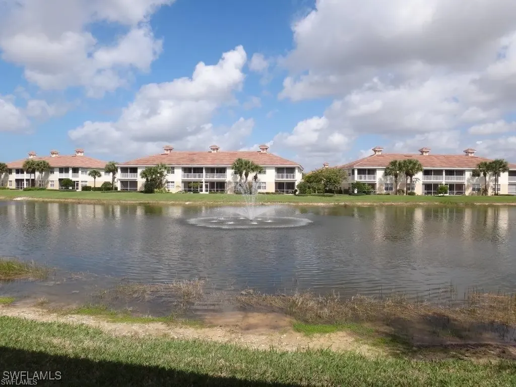 3025 Driftwood Way Naples FL 34109