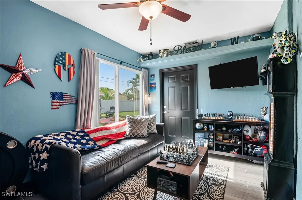 109 NE 10th Avenue Cape Coral FL 33909