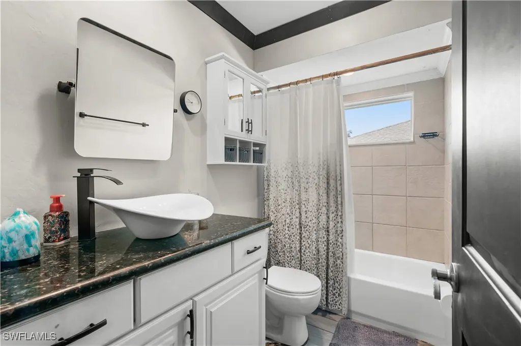 109 NE 10th Avenue Cape Coral FL 33909