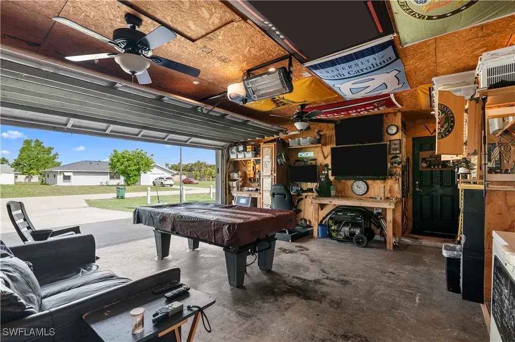 109 NE 10th Avenue Cape Coral FL 33909