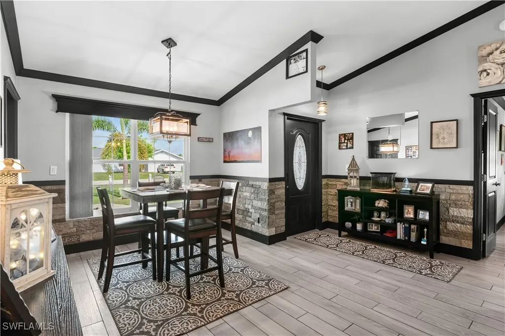 109 NE 10th Avenue Cape Coral FL 33909