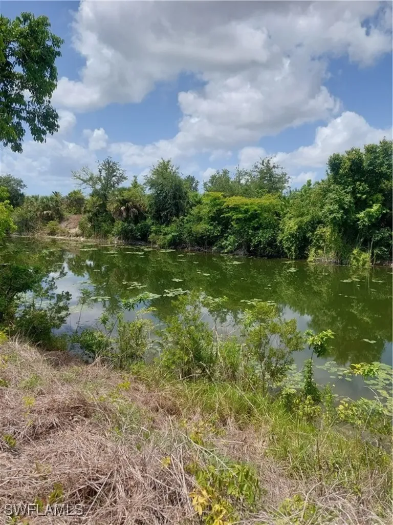 2312 NE 19th Place Cape Coral FL 33909