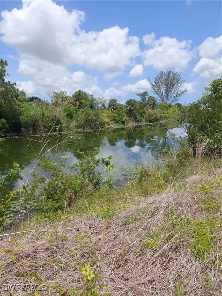 2312 NE 19th Place Cape Coral FL 33909