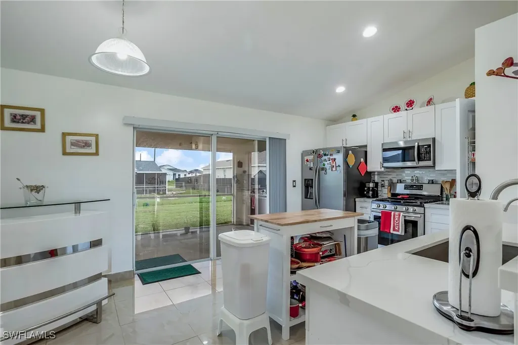 1228 NW 14th Place Cape Coral FL 33993