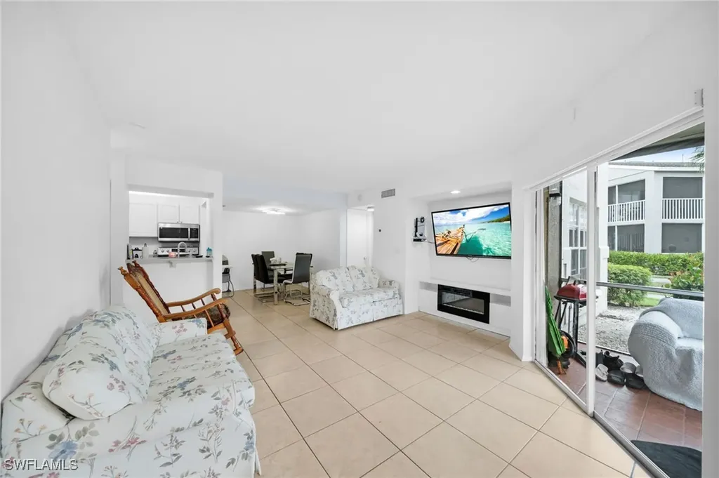 108 Santa Clara Drive Naples FL 34104