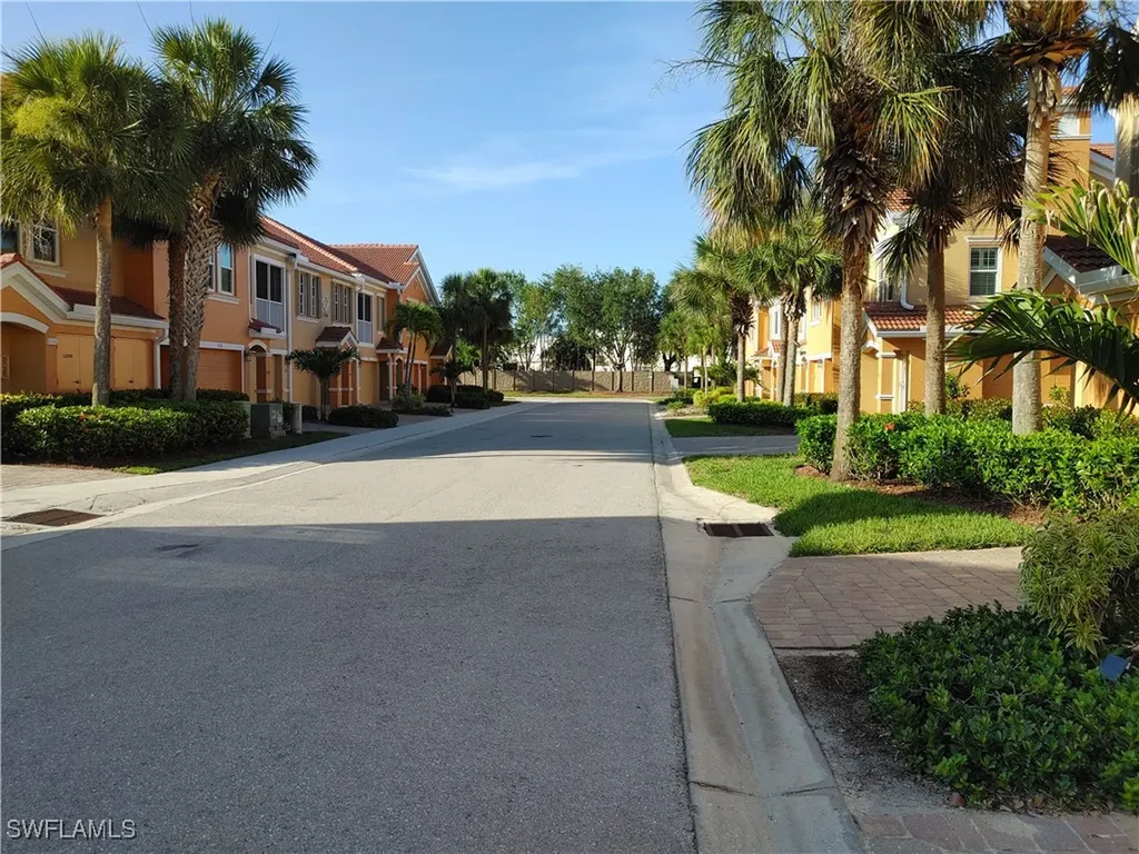 1776 Concordia Lake Circle Cape Coral FL 33909