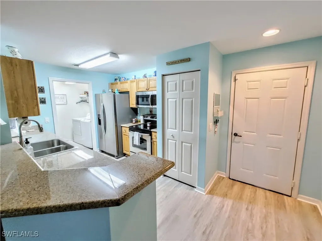 1776 Concordia Lake Circle Cape Coral FL 33909