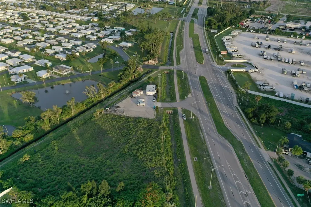 2536 N Tamiami Trail North Fort Myers FL 33903