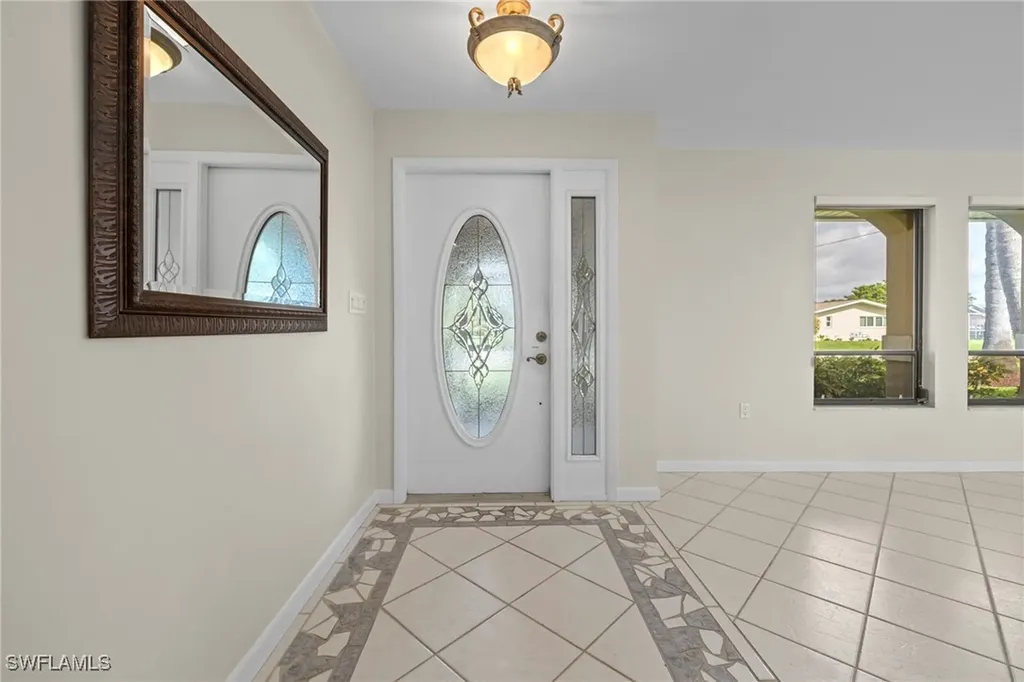 2121 SE 25th Terrace Cape Coral FL 33904