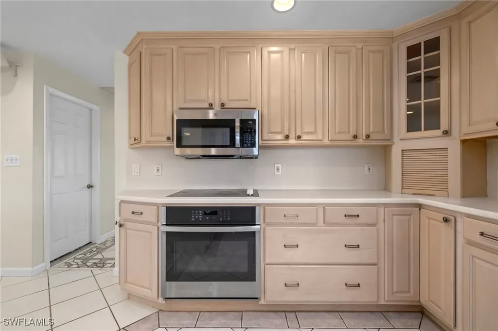 2121 SE 25th Terrace Cape Coral FL 33904