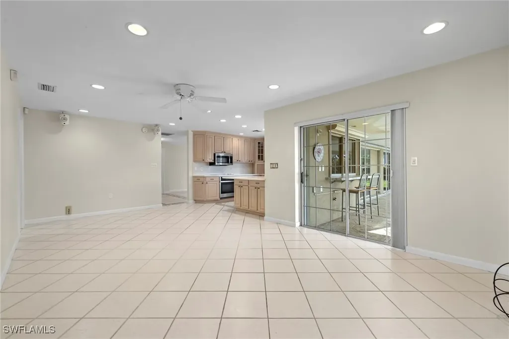2121 SE 25th Terrace Cape Coral FL 33904