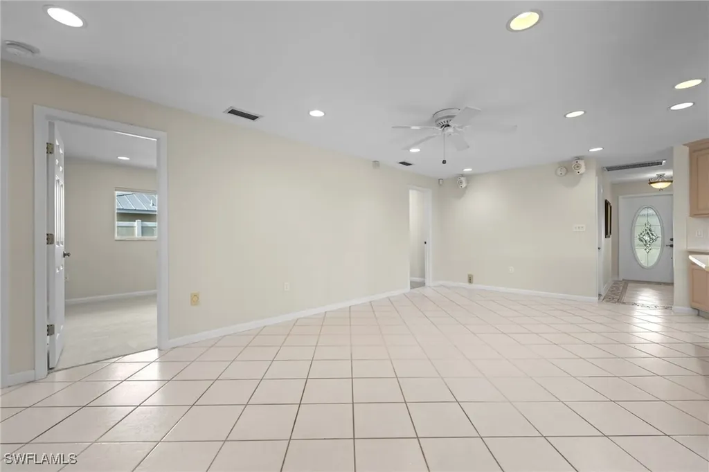 2121 SE 25th Terrace Cape Coral FL 33904