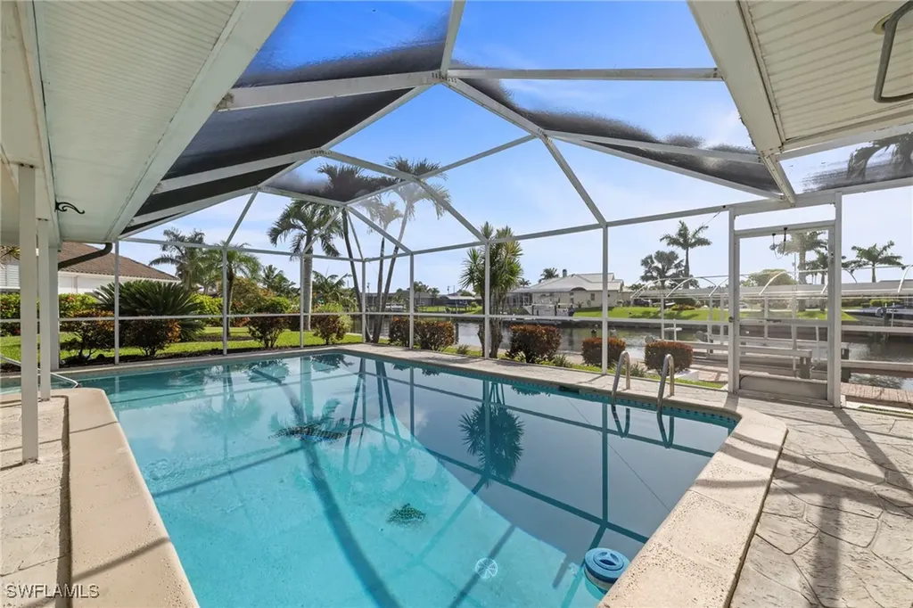 2121 SE 25th Terrace Cape Coral FL 33904