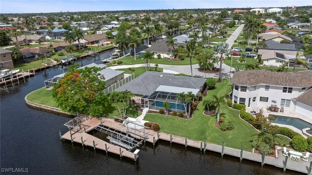 2121 SE 25th Terrace Cape Coral FL 33904