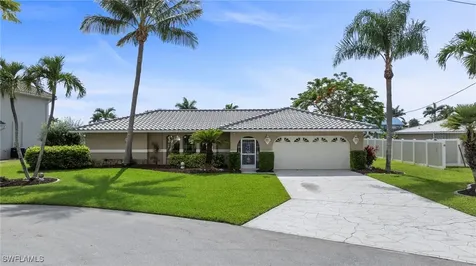 2121 SE 25th Terrace Cape Coral FL 33904