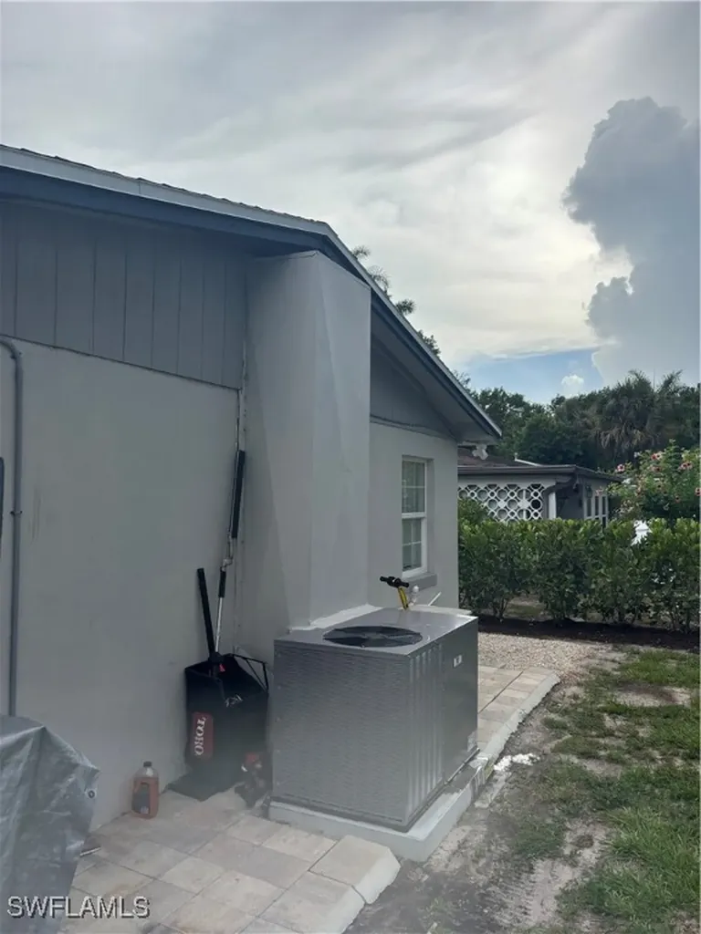 152 Prospect Avenue Fort Myers FL 33905
