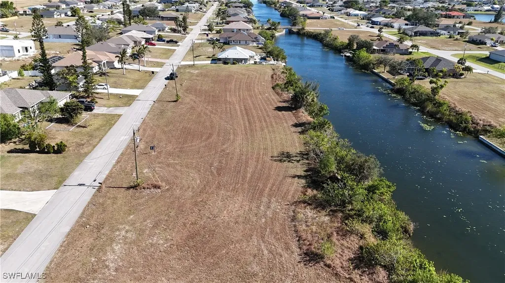 128 NE 20th Street Cape Coral FL 33909