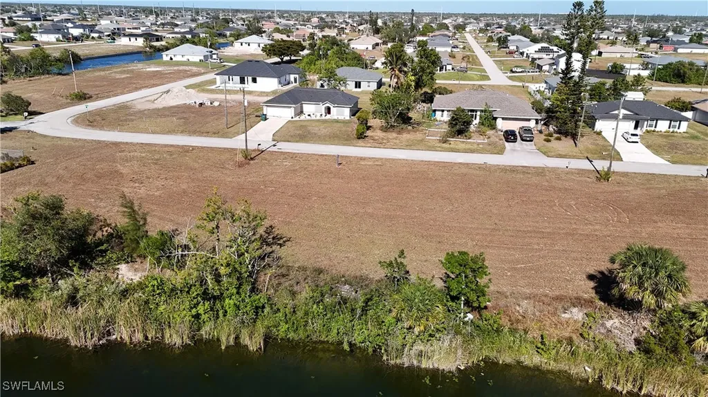 128 NE 20th Street Cape Coral FL 33909
