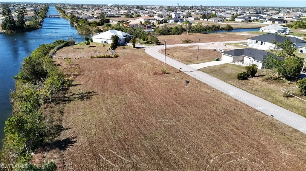 128 NE 20th Street Cape Coral FL 33909