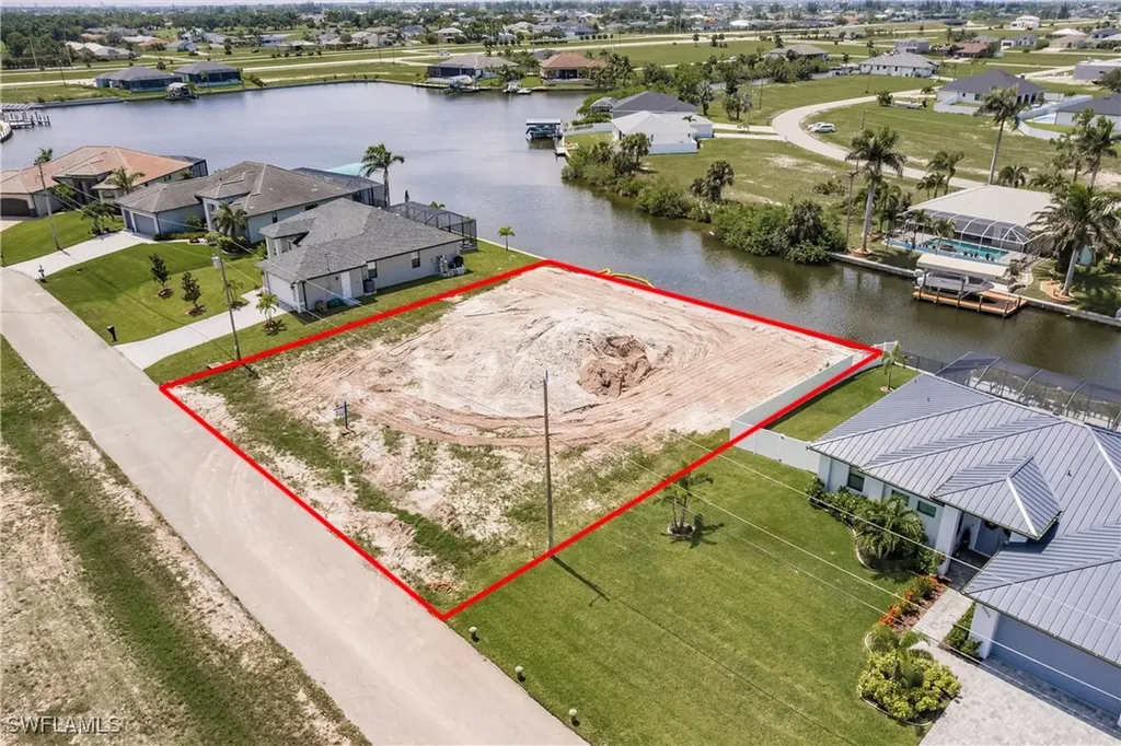 3240 NW 18th Street Cape Coral FL 33993