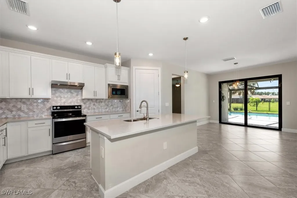 16176 Rosemallow Lane Alva FL 33920