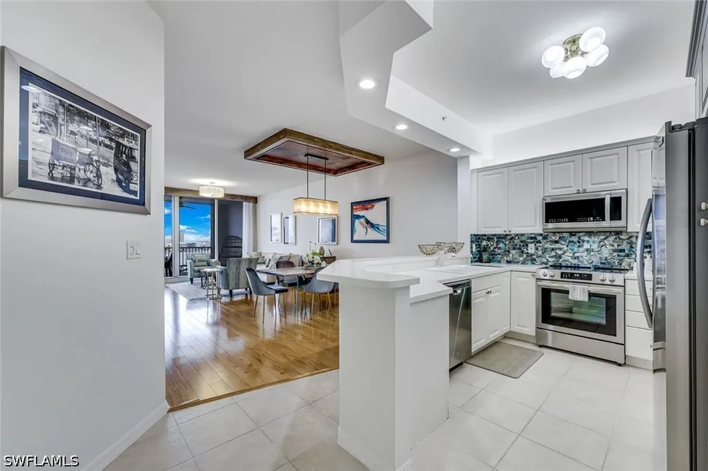400 Flagship Drive Naples FL 34108