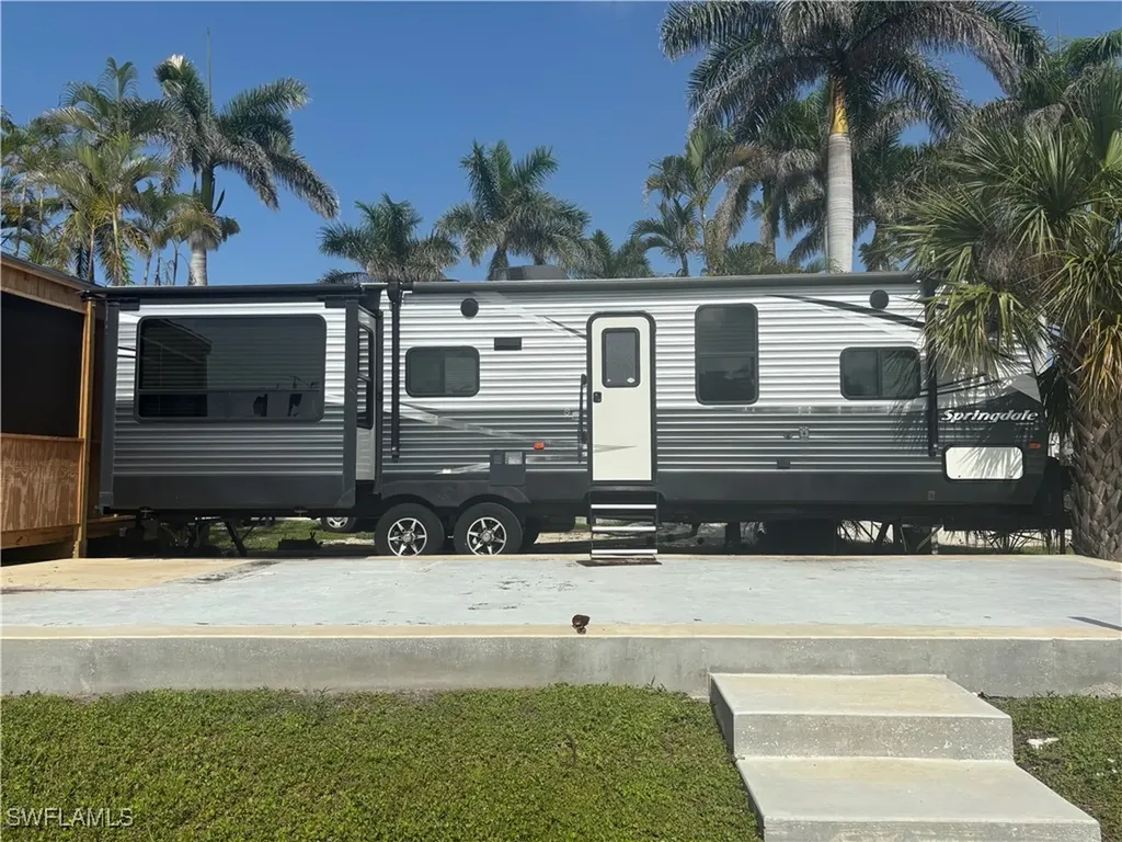 13051 Point Breeze Drive Fort Myers FL 33908