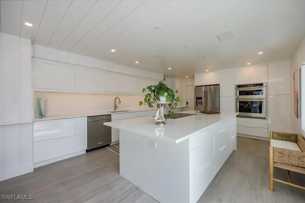 1100 8th Avenue S Naples FL 34102
